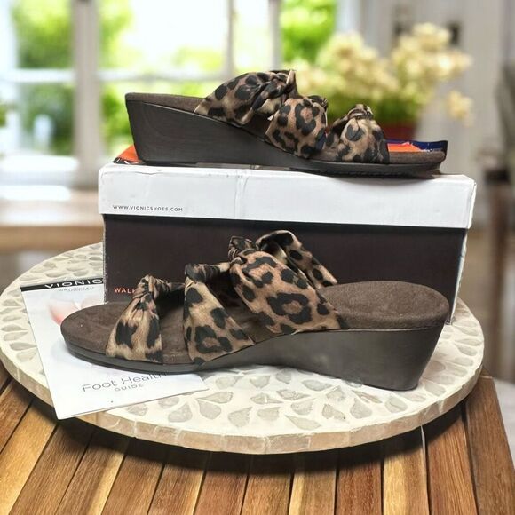 Vionic Park Rizzo Orthotic Comfort Leopard Wedge Sandals Women’s Size 8 NIB - Picture 7 of 10